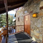 Rustic Chic De Luxe 30D Hut-7765